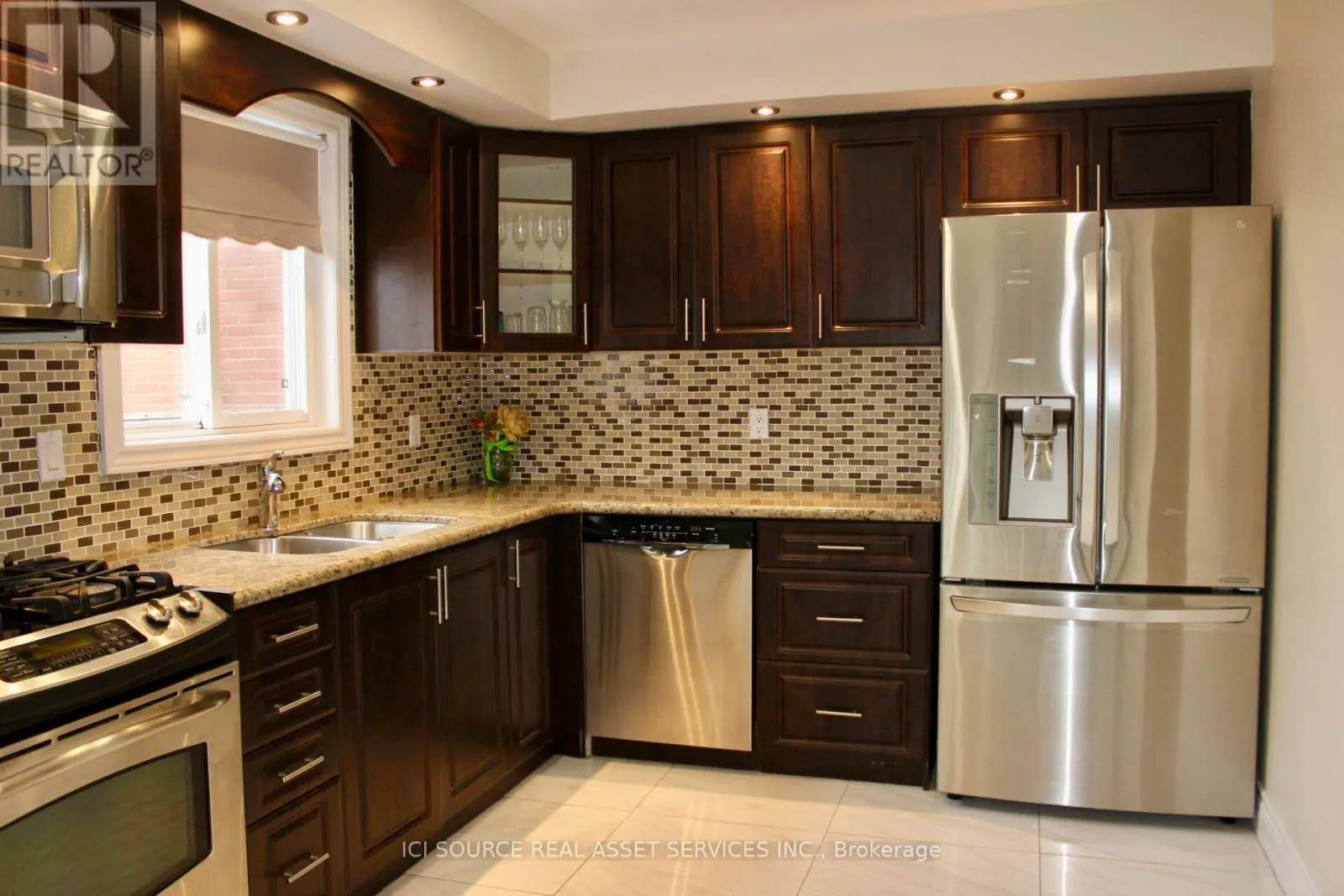 UPPER - 5164 PALOMAR CRESCENT