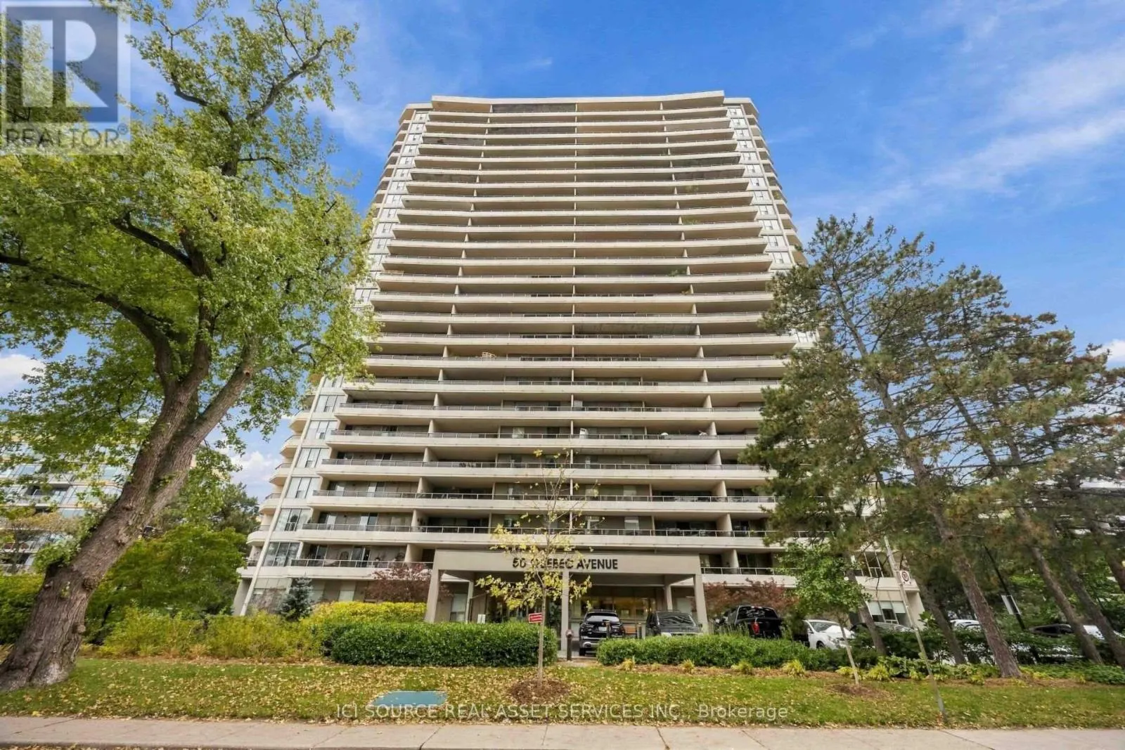 1601 - 50 QUEBEC AVENUE