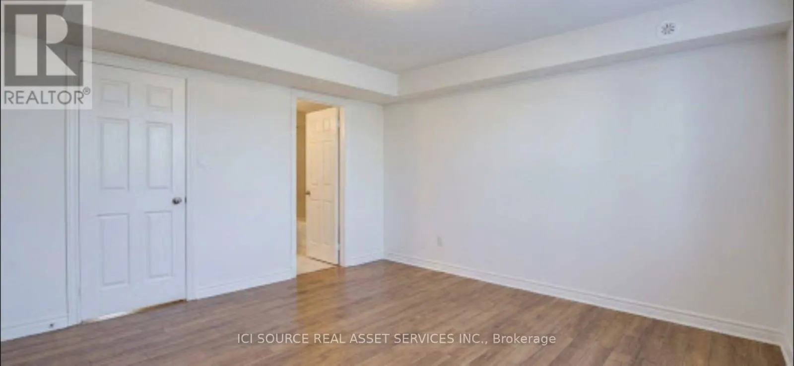 1501 - 2420 BARONWOOD DRIVE