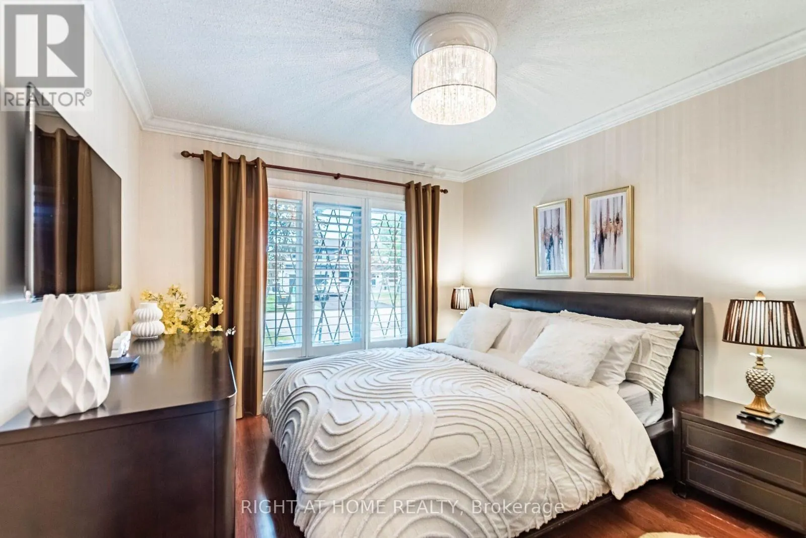 2029 SAINT ANDREW'S PLACE