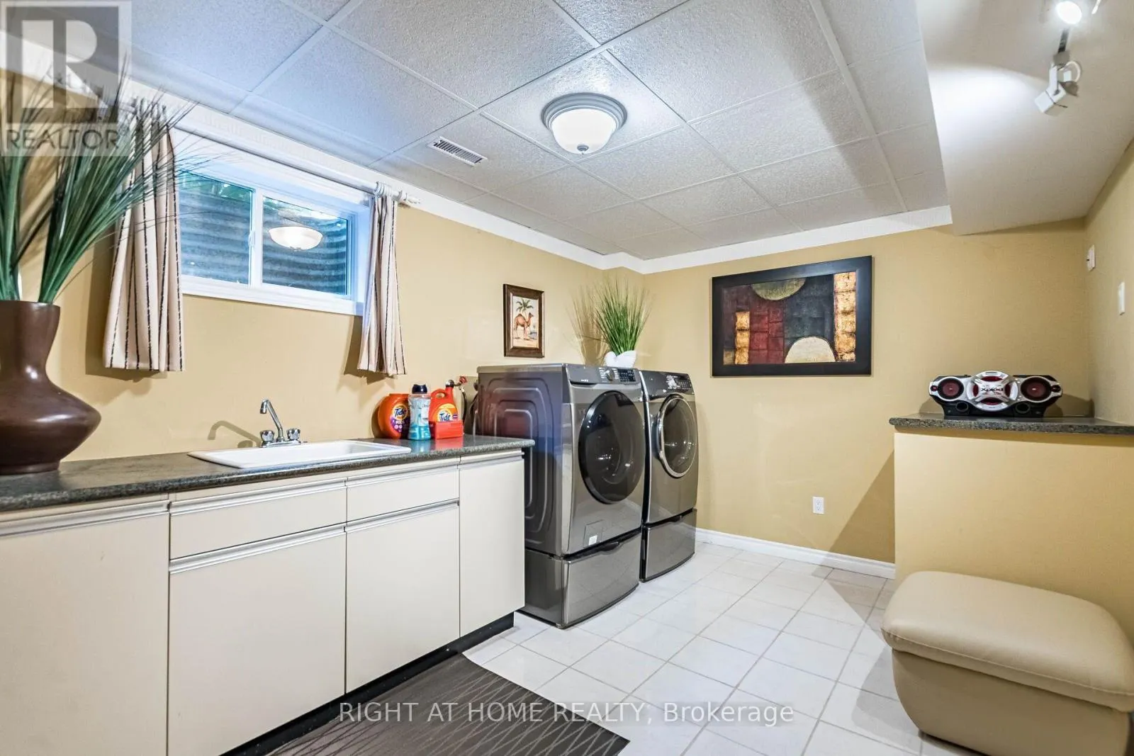 2029 SAINT ANDREW'S PLACE