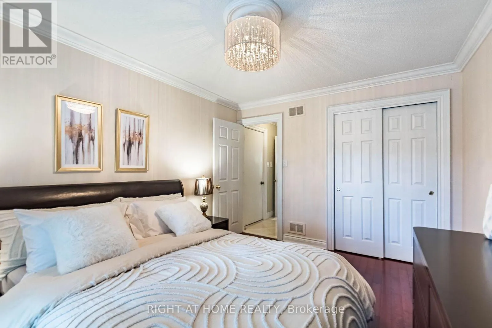 2029 SAINT ANDREW'S PLACE