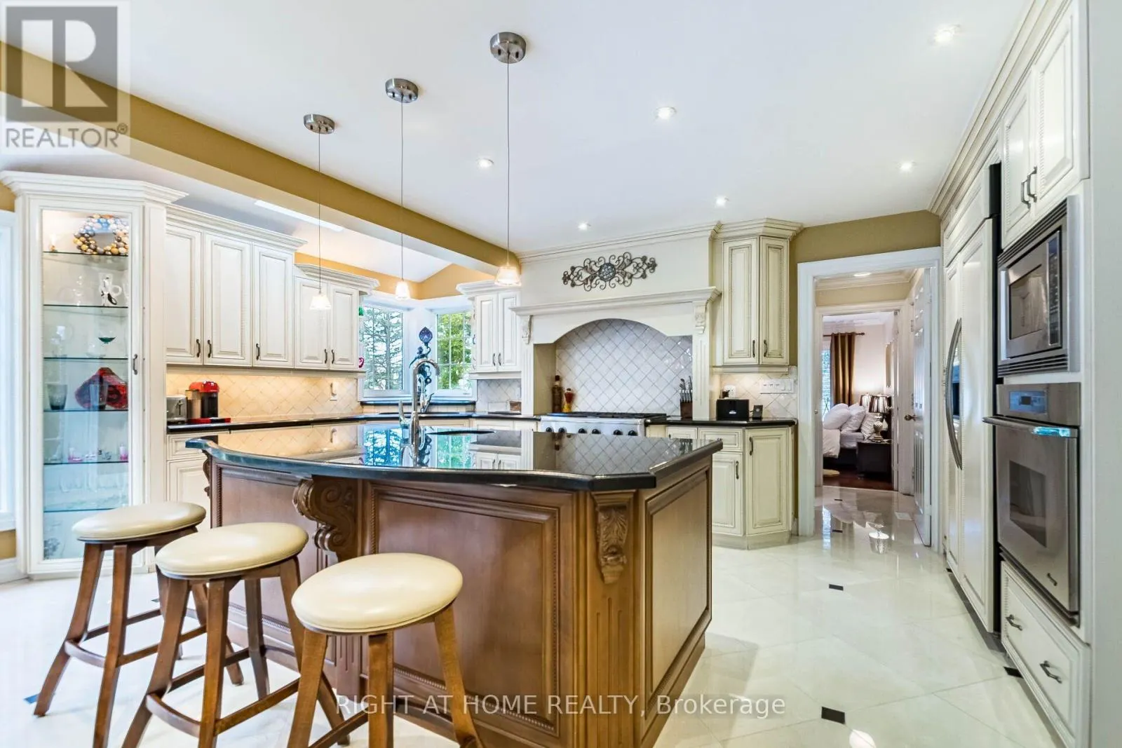 2029 SAINT ANDREW'S PLACE