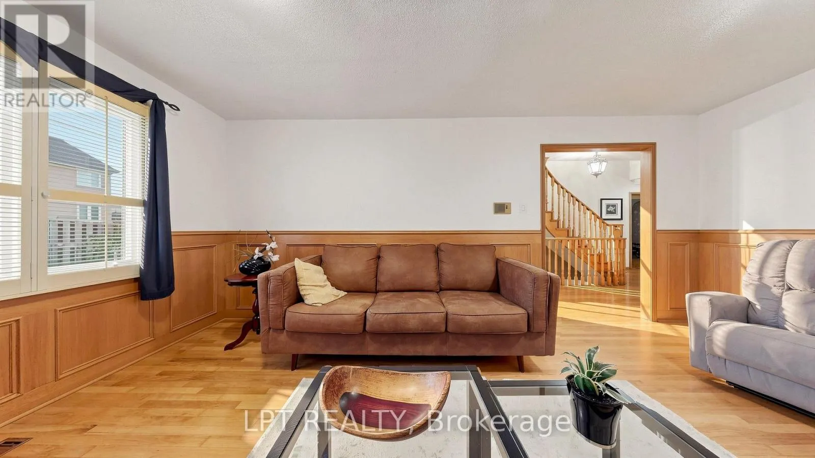 4204 STARLIGHT CRESCENT