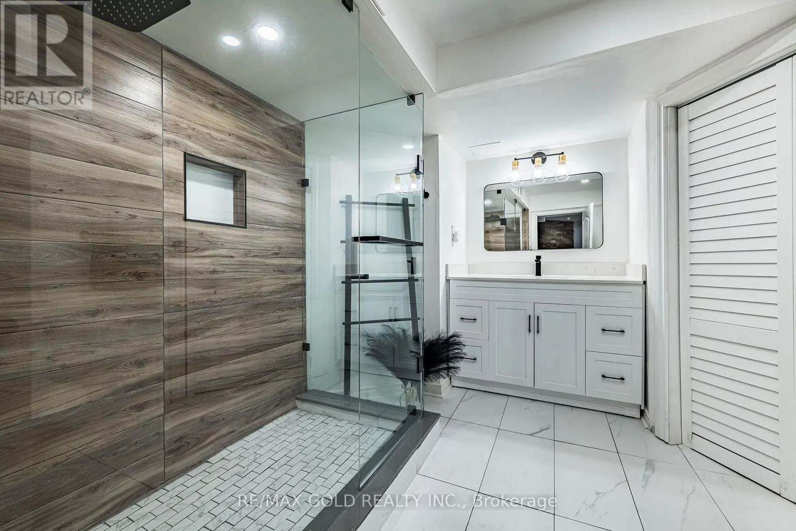 97 SUNDRIDGE STREET