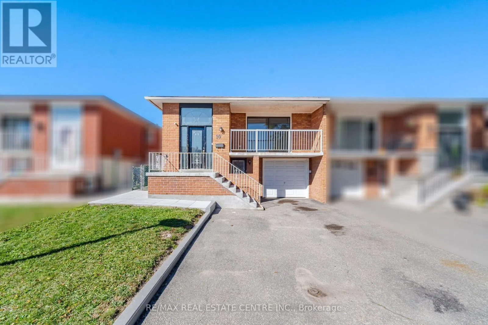 10 MAJOR OAKS DRIVE