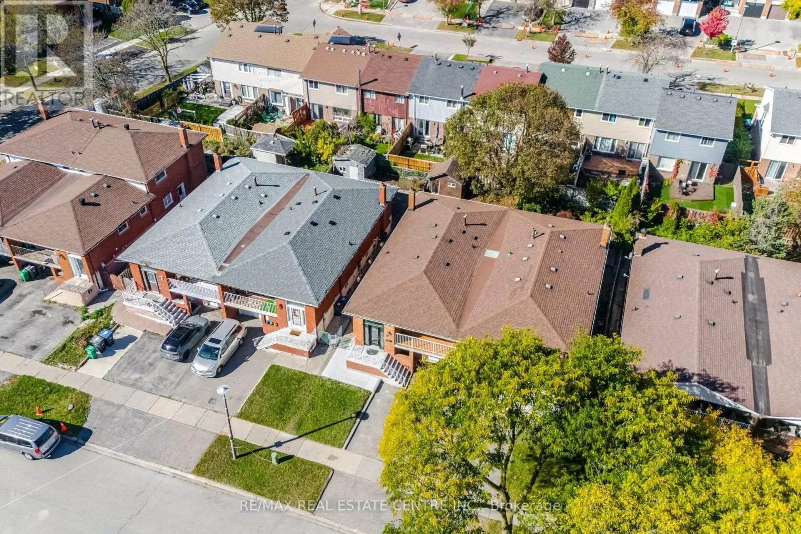 10 MAJOR OAKS DRIVE