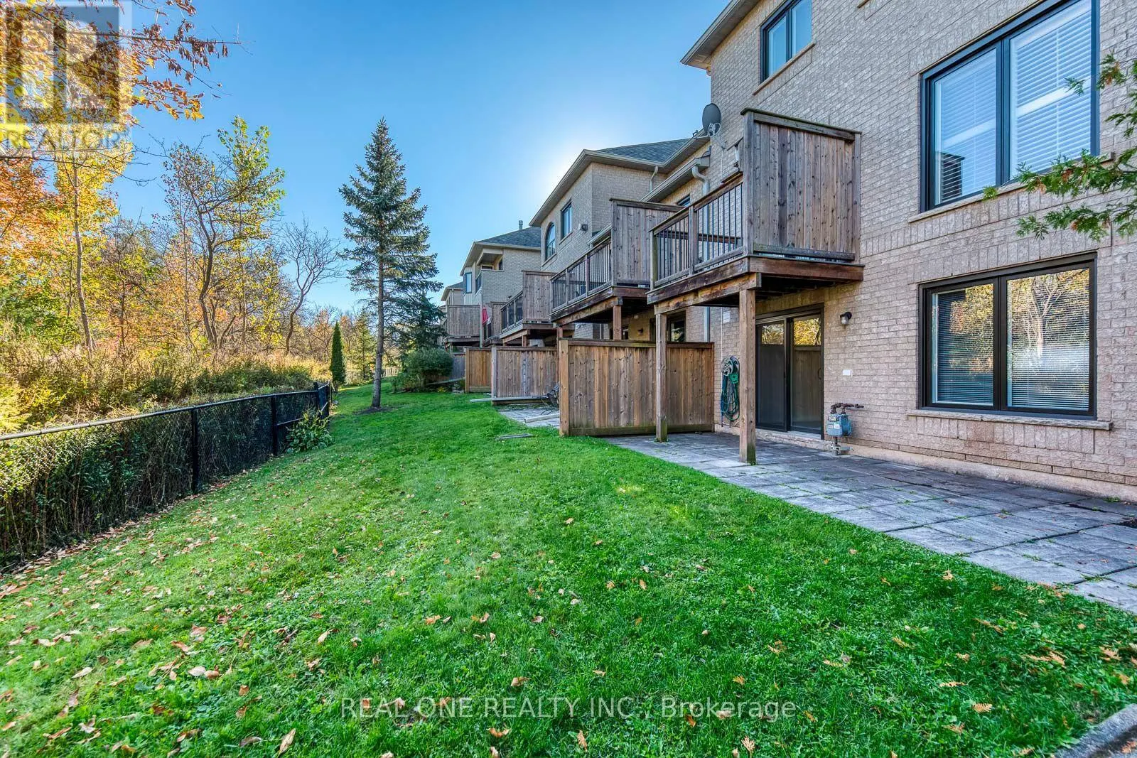 68 - 2250 ROCKINGHAM DRIVE
