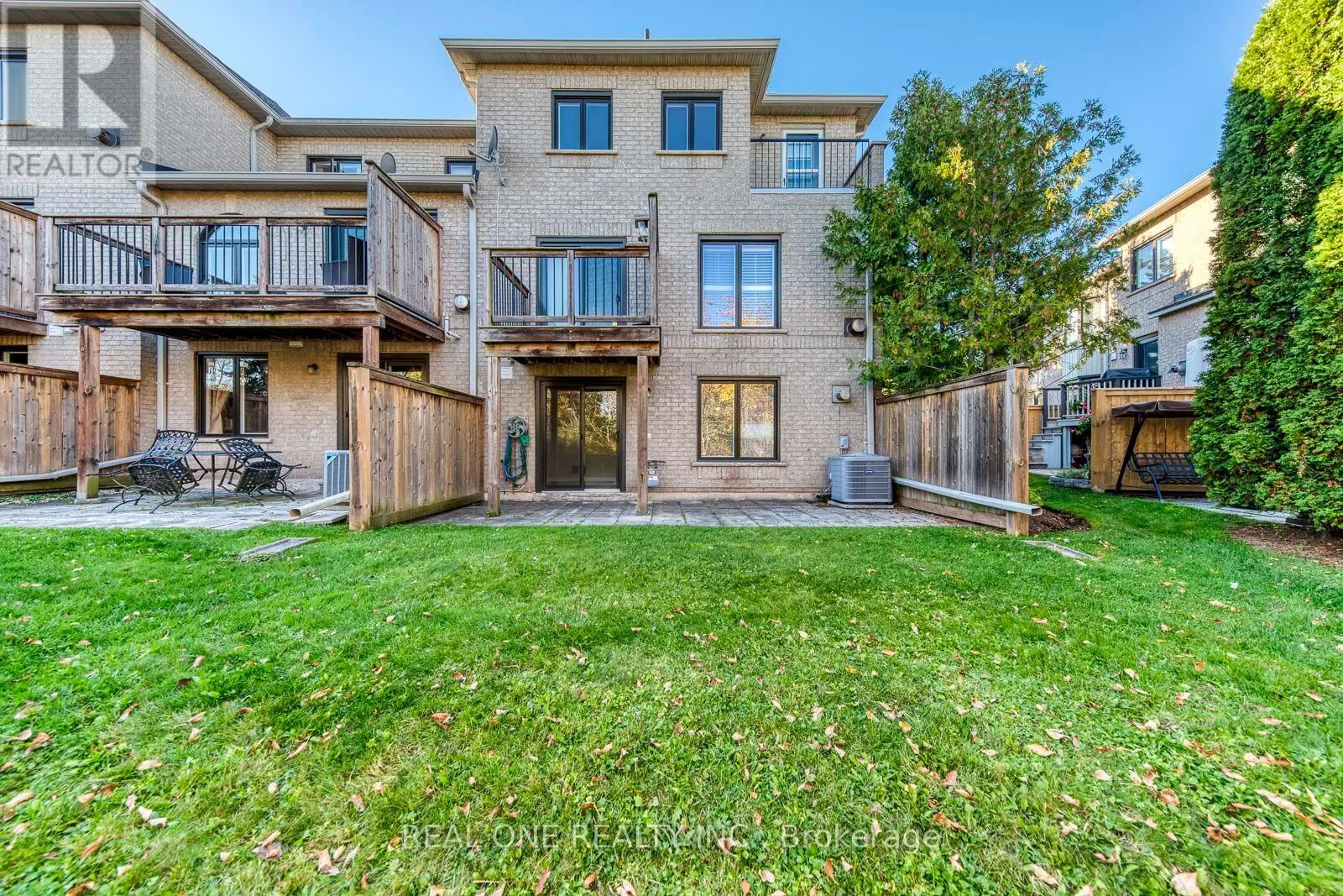 68 - 2250 ROCKINGHAM DRIVE