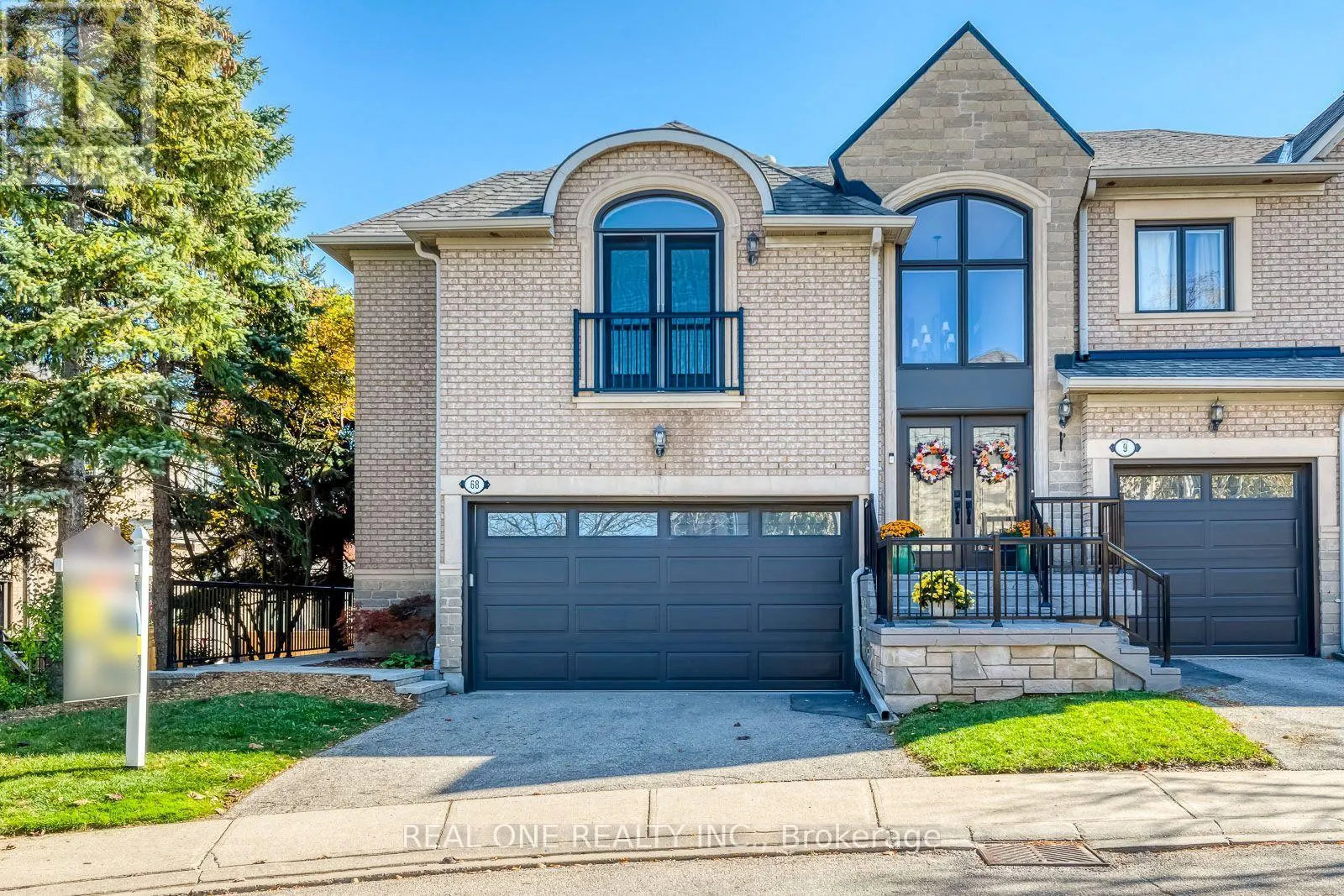68 - 2250 ROCKINGHAM DRIVE