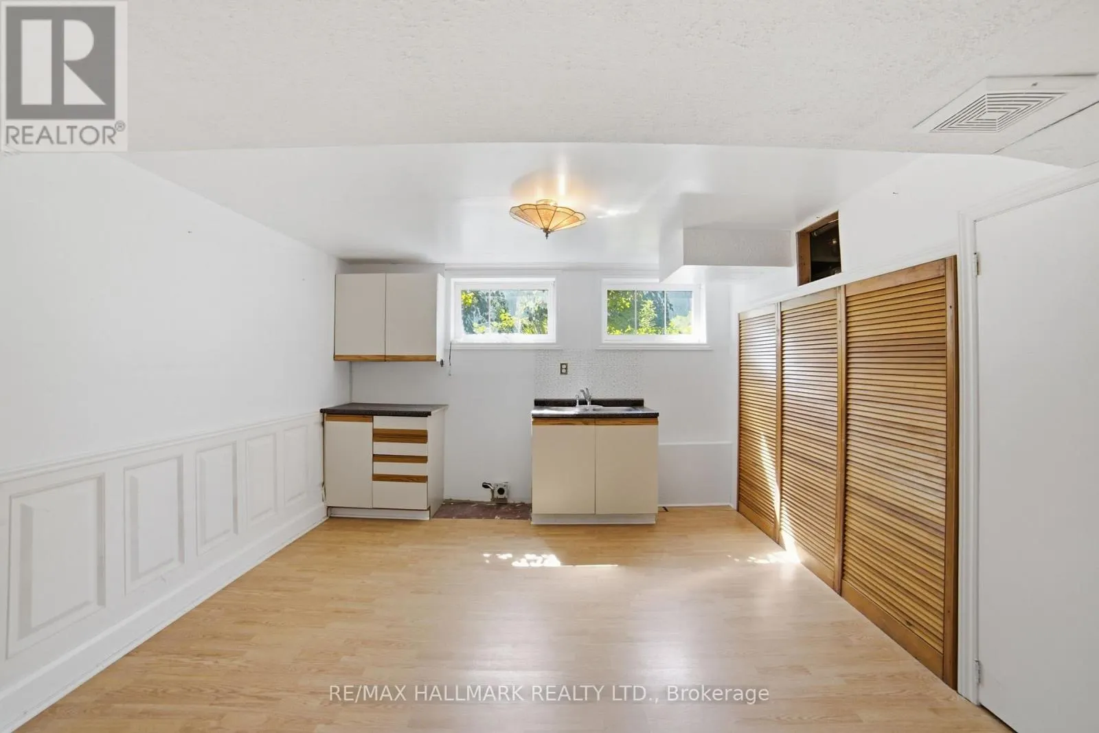 1392 REBECCA STREET