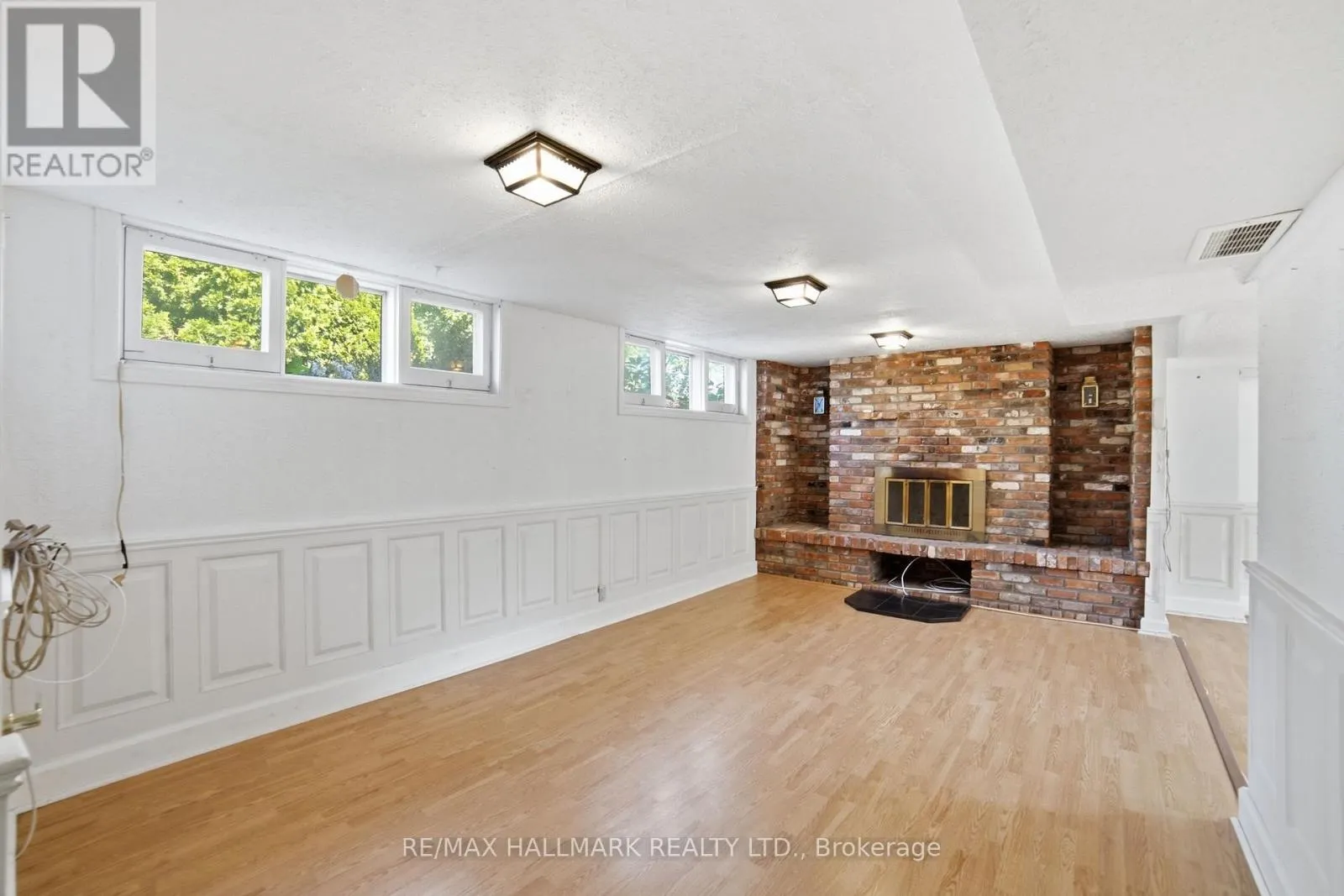 1392 REBECCA STREET