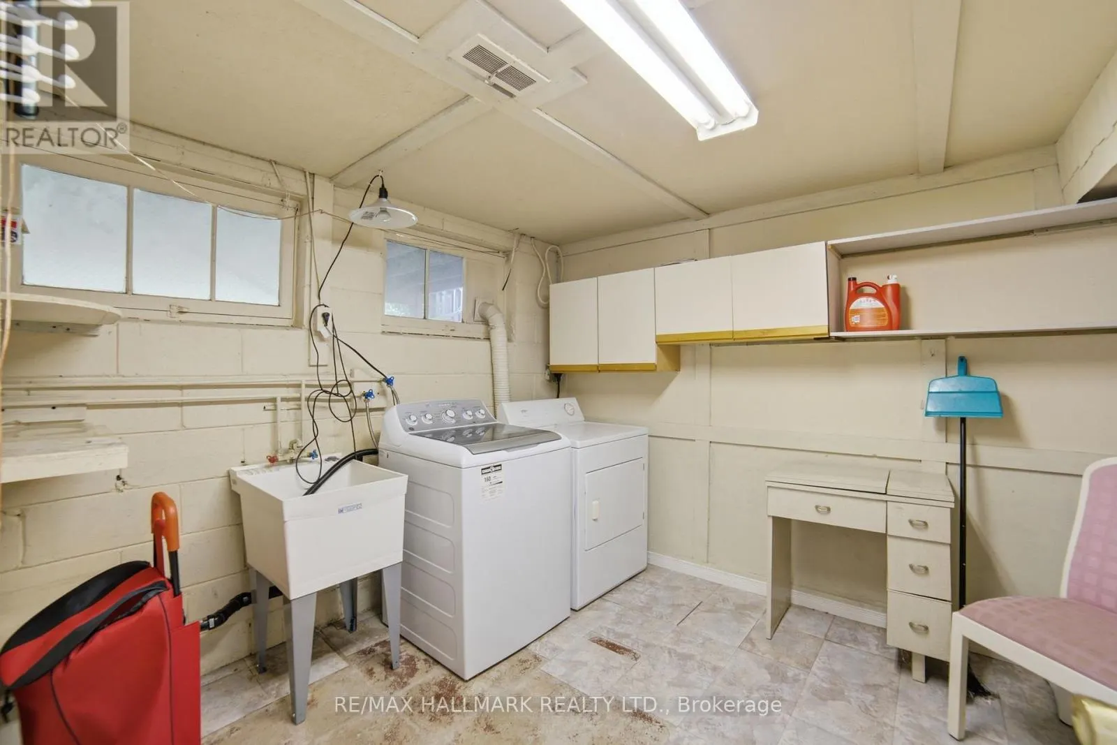 1392 REBECCA STREET