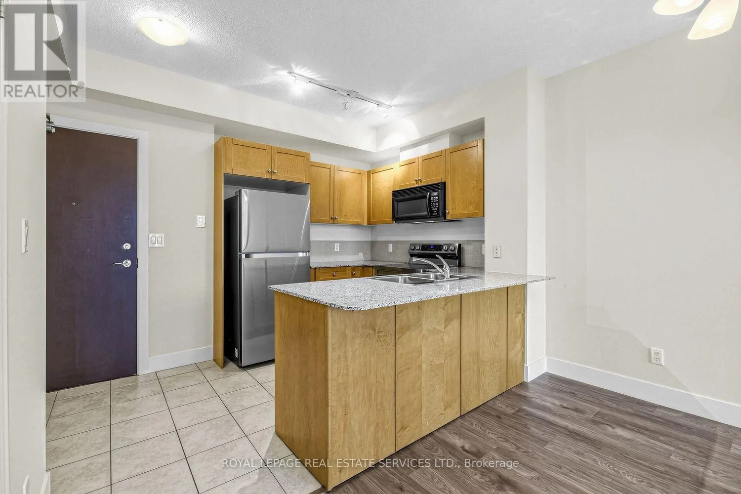 1704 - 1359 RATHBURN ROAD E