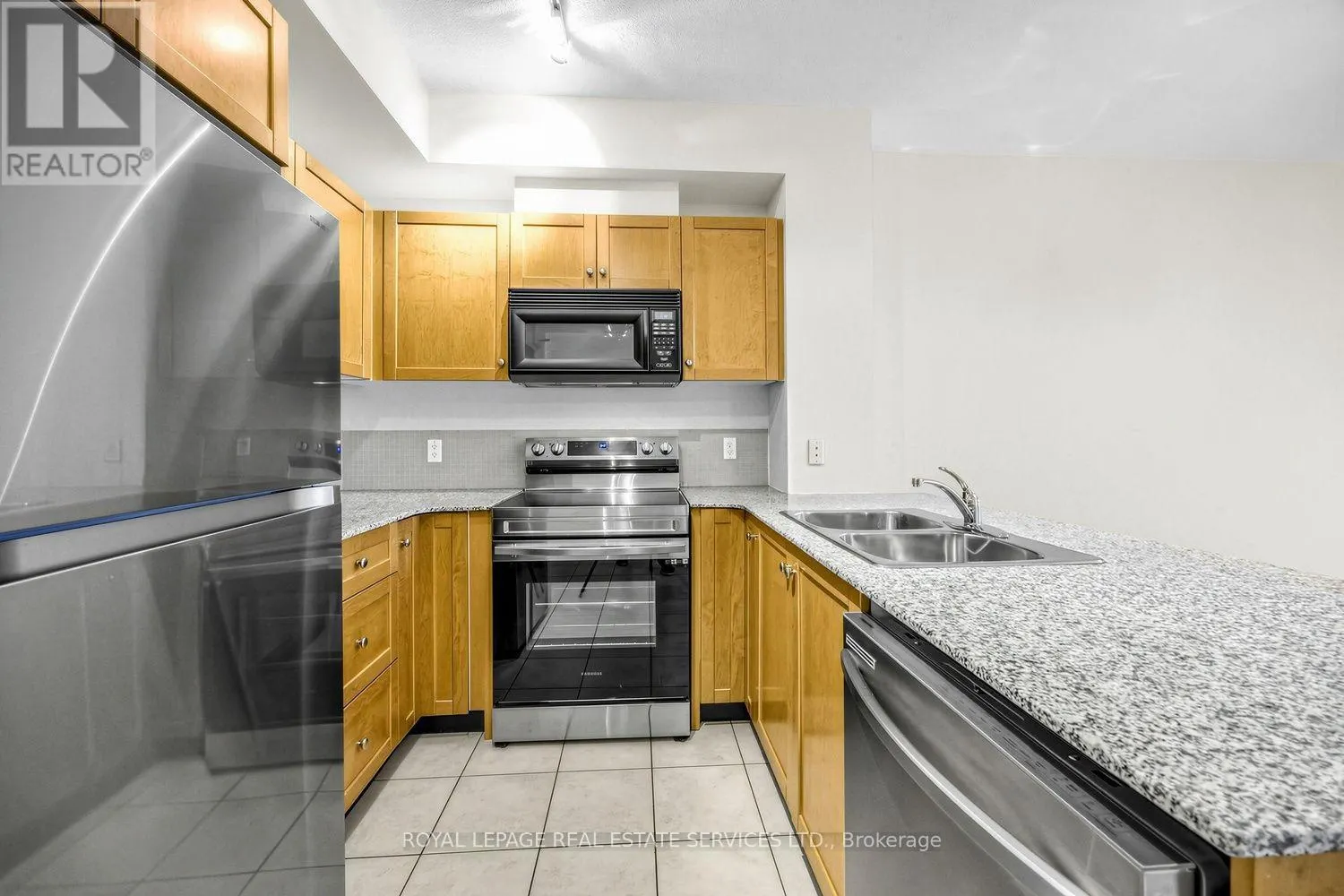 1704 - 1359 RATHBURN ROAD E