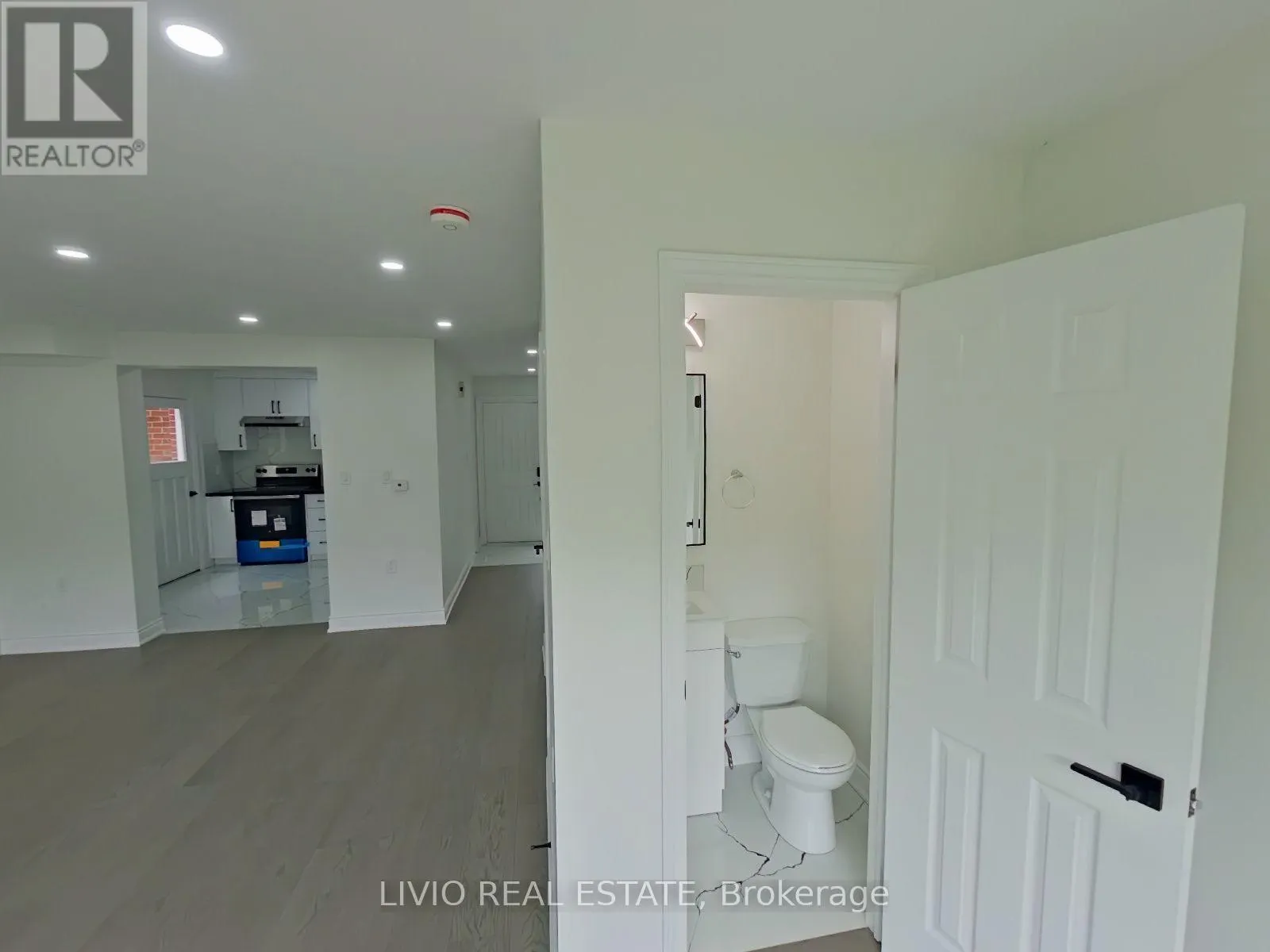4002 BRANDON GATE DRIVE