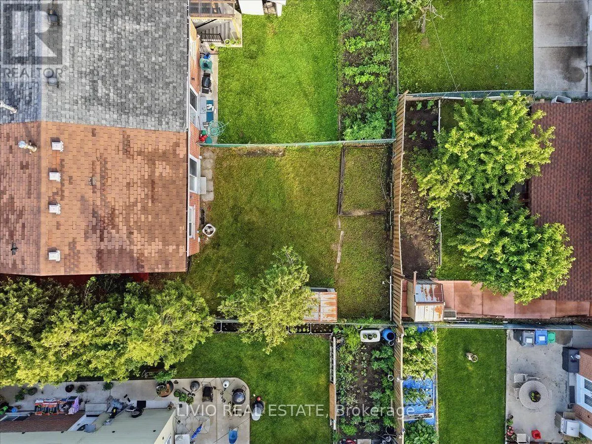 4002 BRANDON GATE DRIVE