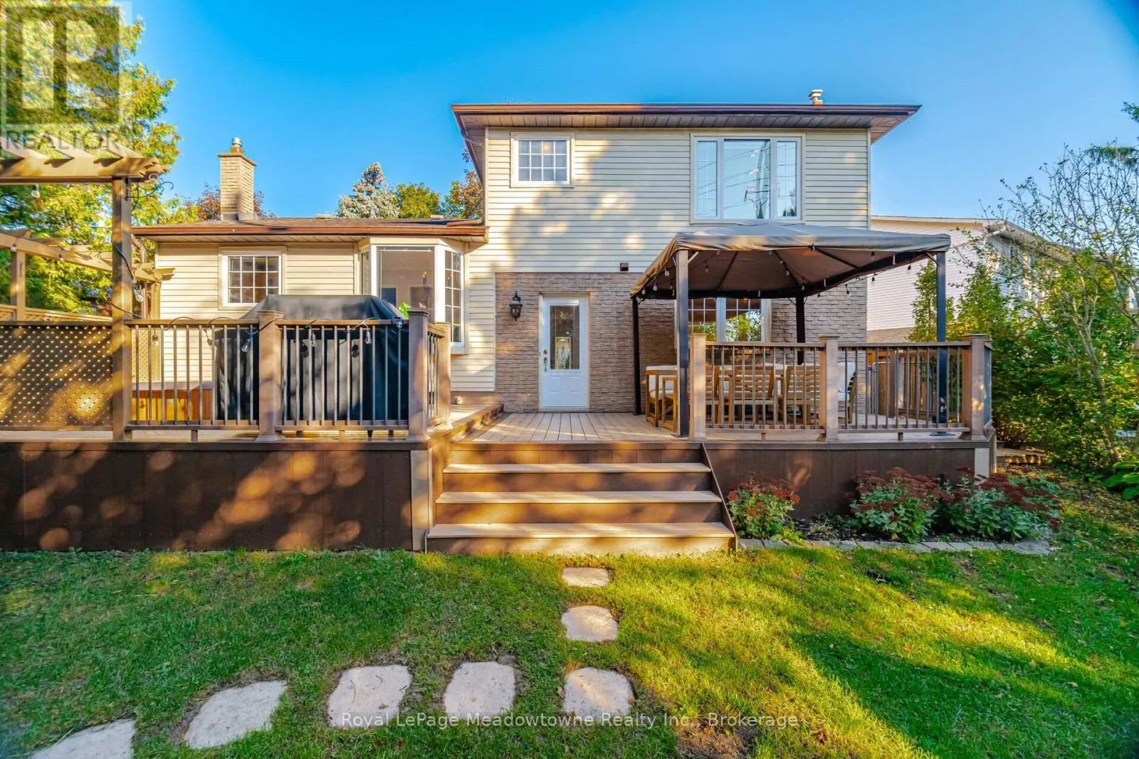 322 KINGSWAY PLACE