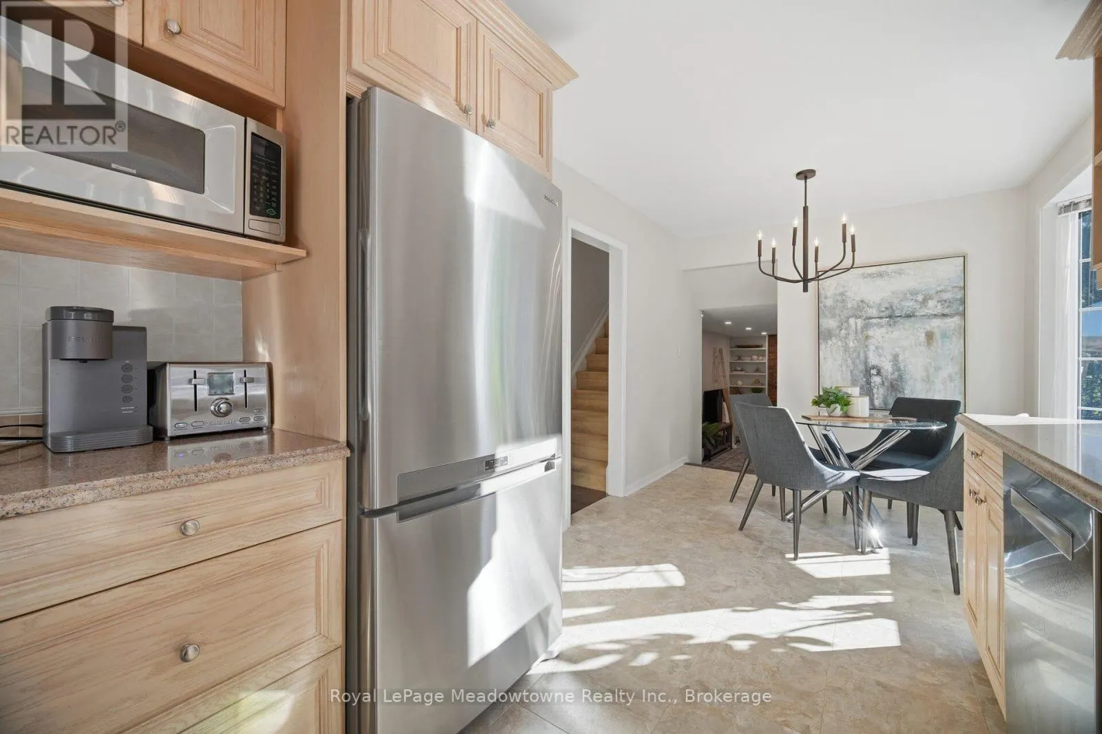 322 KINGSWAY PLACE