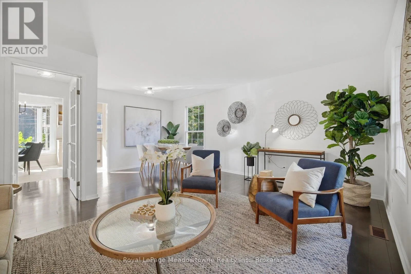 322 KINGSWAY PLACE