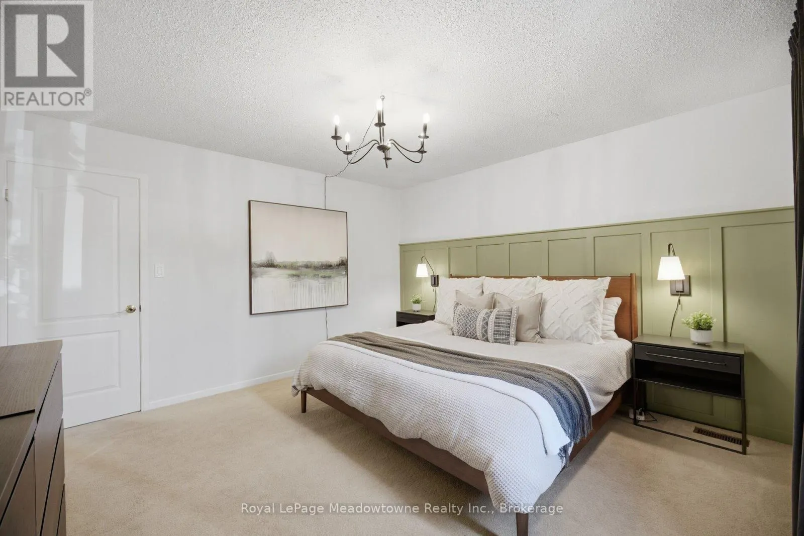 322 KINGSWAY PLACE