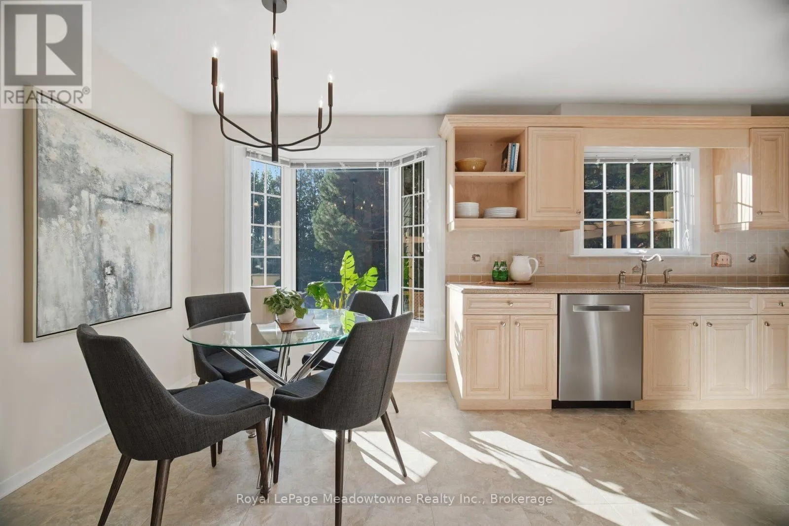 322 KINGSWAY PLACE
