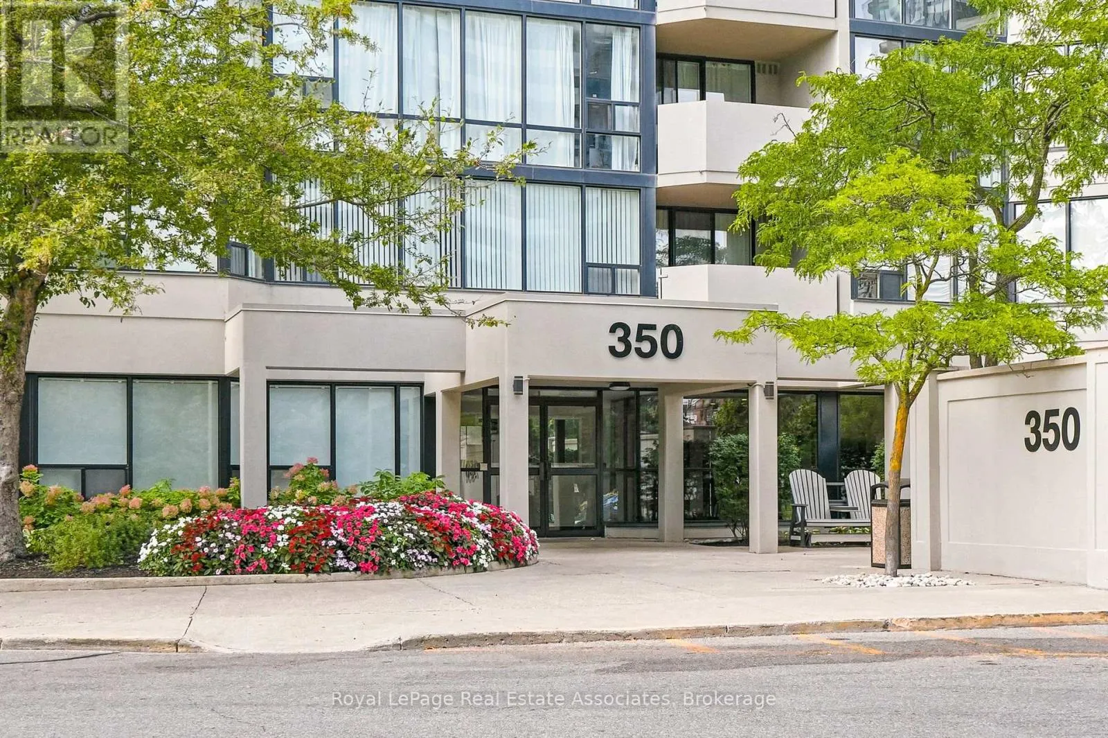 808 - 350 RATHBURN ROAD W