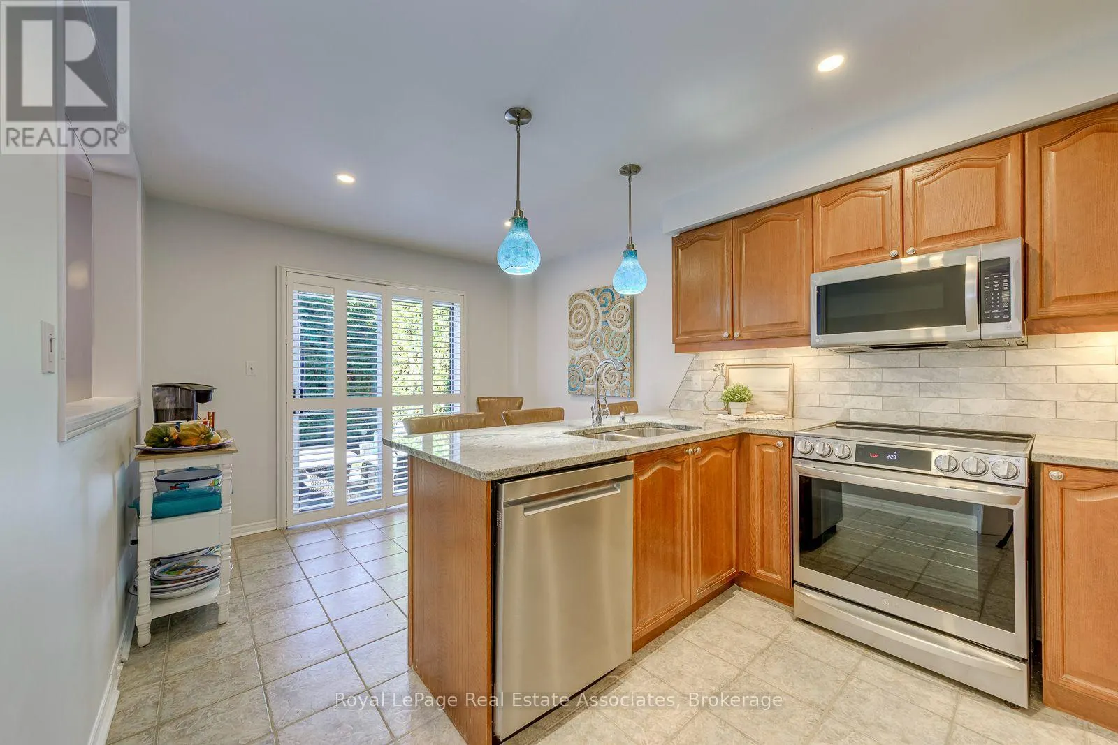 3781 WINDHAVEN DRIVE