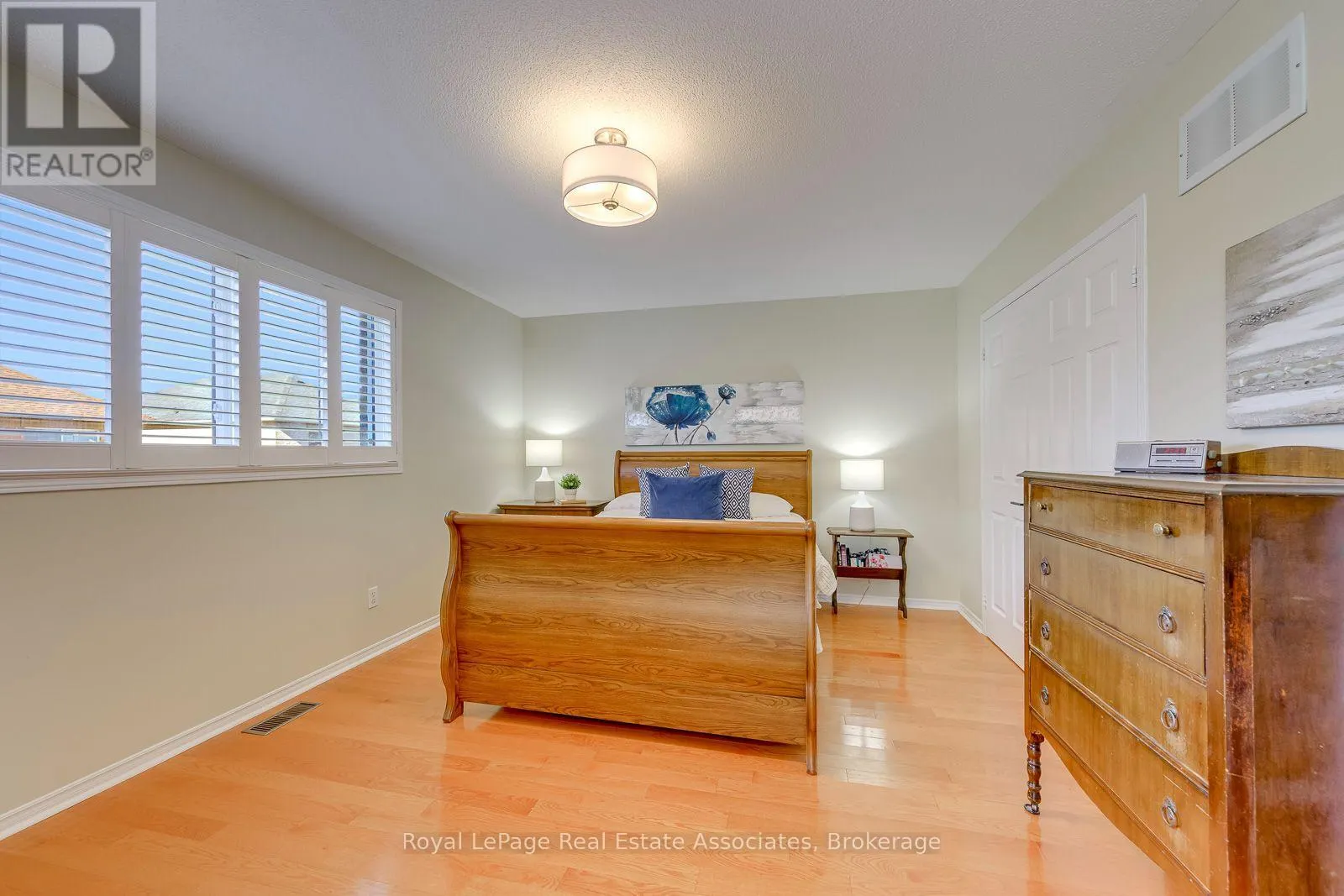 3781 WINDHAVEN DRIVE