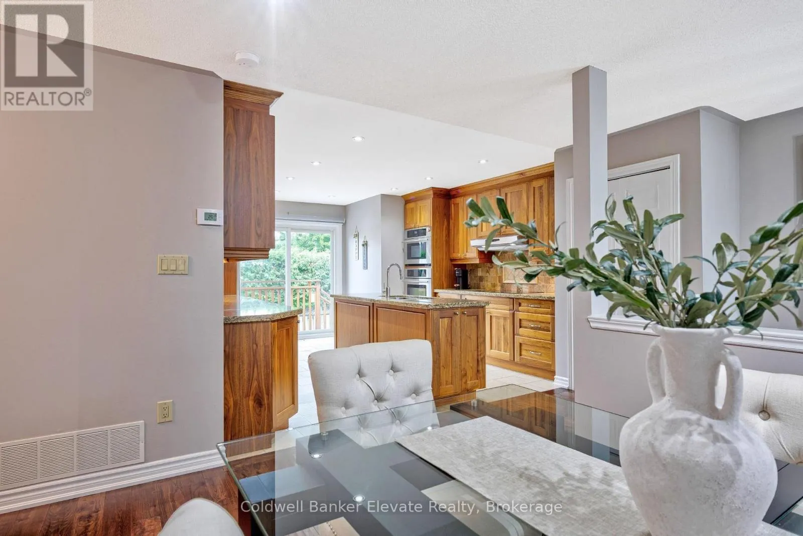 20 RUDDELL CRESCENT