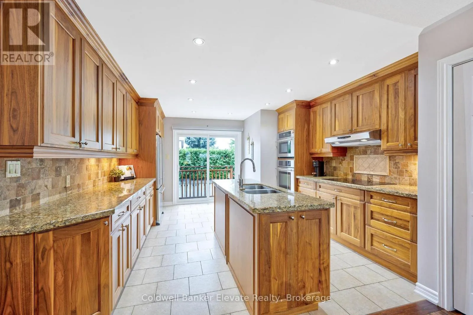 20 RUDDELL CRESCENT