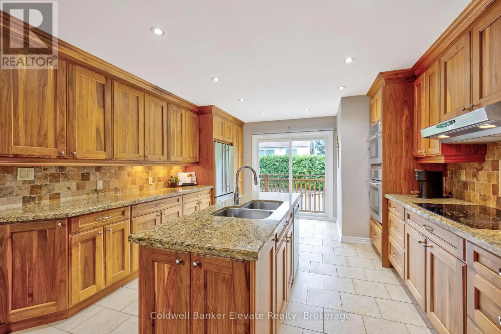 20 RUDDELL CRESCENT