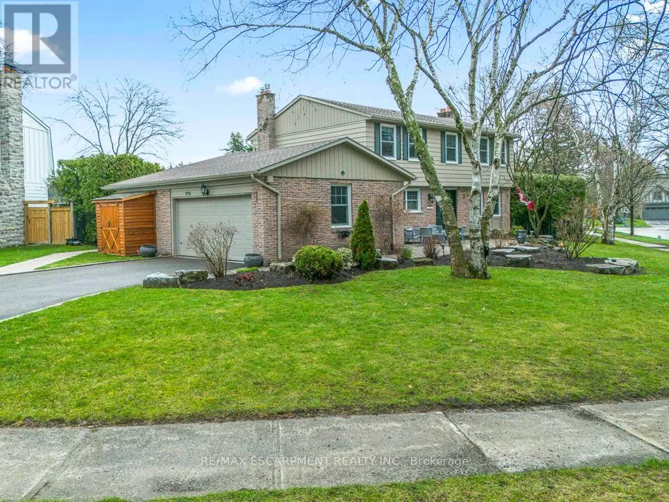 996 CRESTHAMPTON LANE