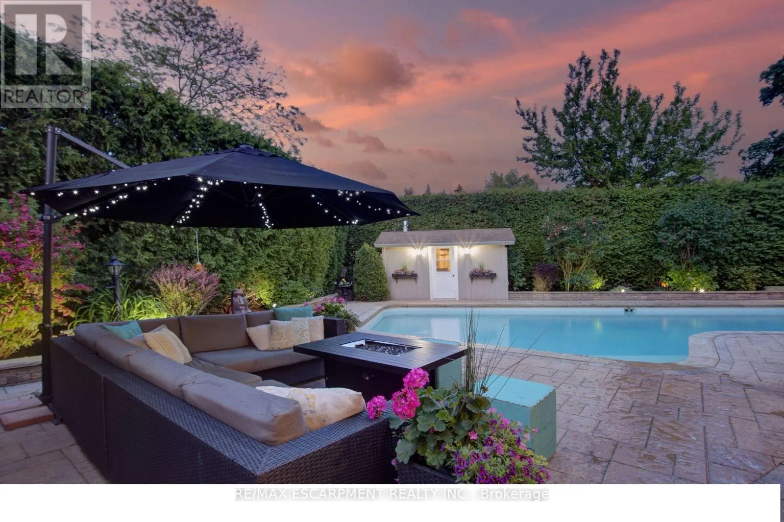 996 CRESTHAMPTON LANE