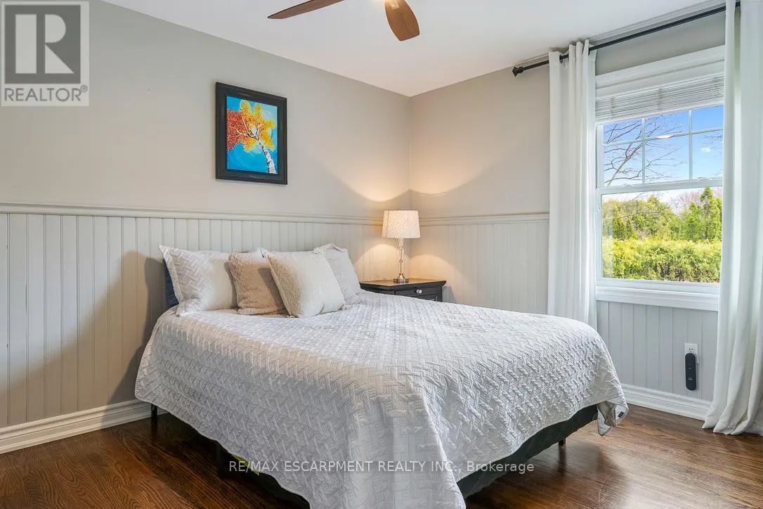 996 CRESTHAMPTON LANE