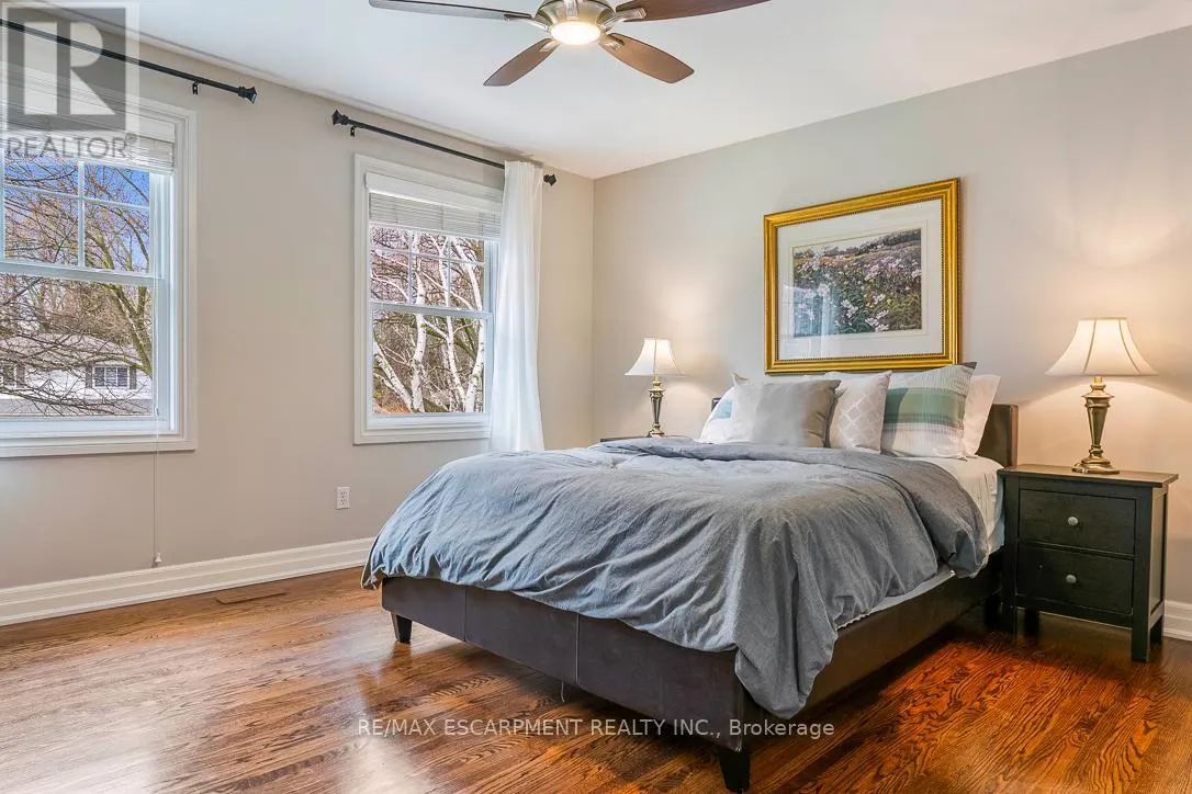 996 CRESTHAMPTON LANE