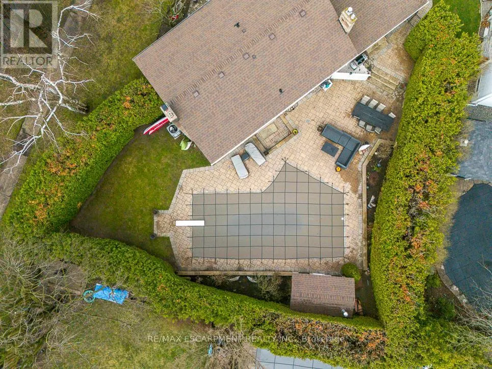 996 CRESTHAMPTON LANE
