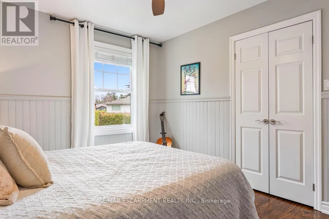 996 CRESTHAMPTON LANE