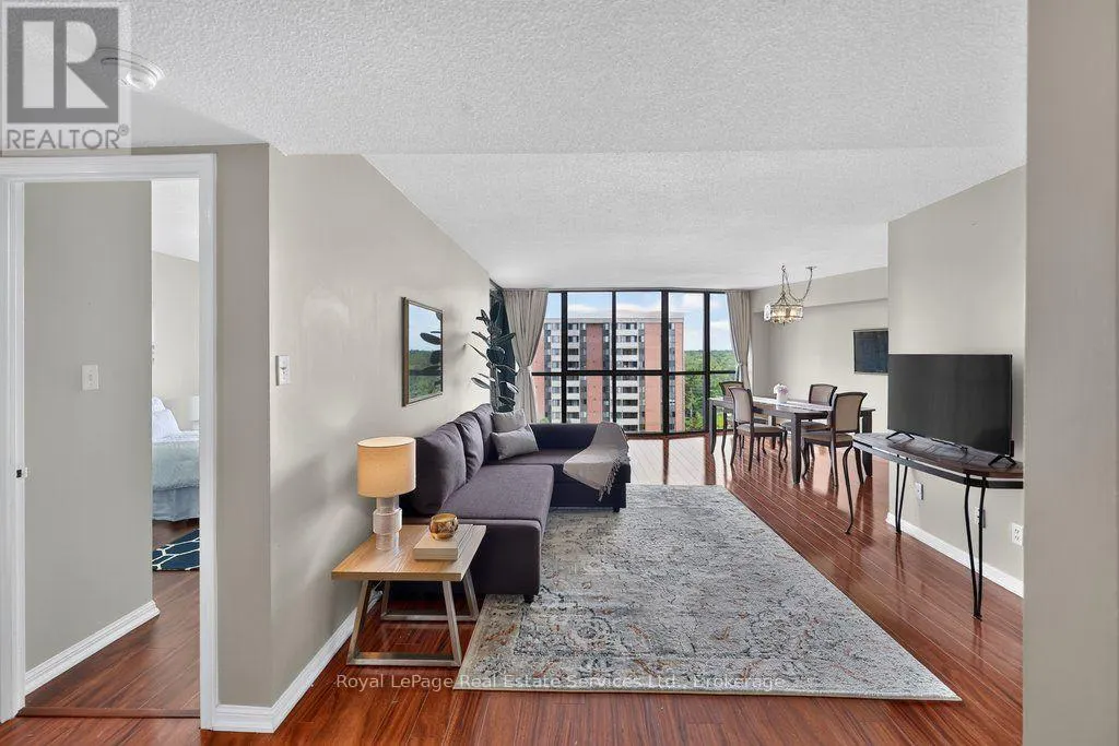 1105 - 1240 MARLBOROUGH COURT #1105