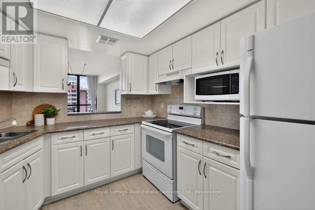 1105 - 1240 MARLBOROUGH COURT #1105