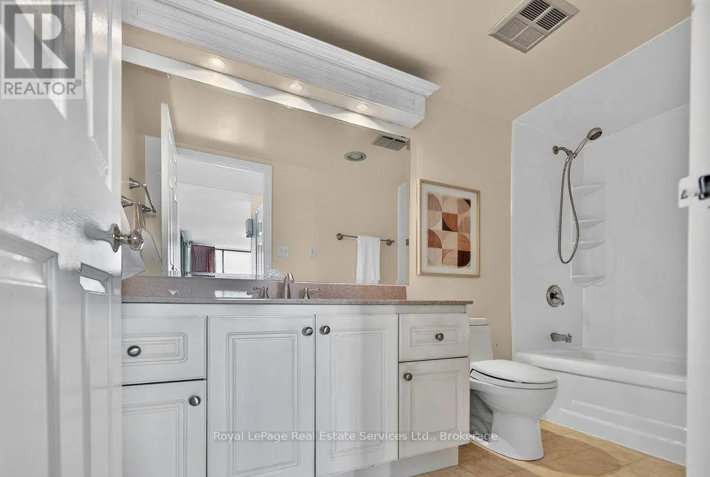 1105 - 1240 MARLBOROUGH COURT #1105