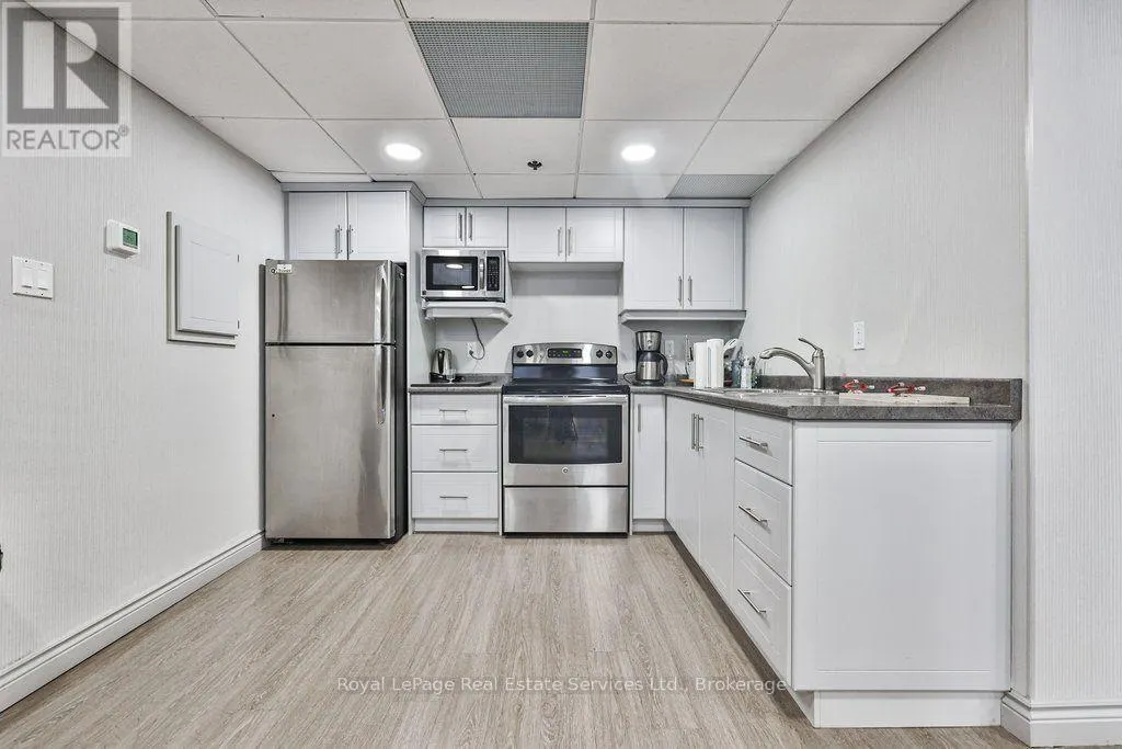 1105 - 1240 MARLBOROUGH COURT #1105
