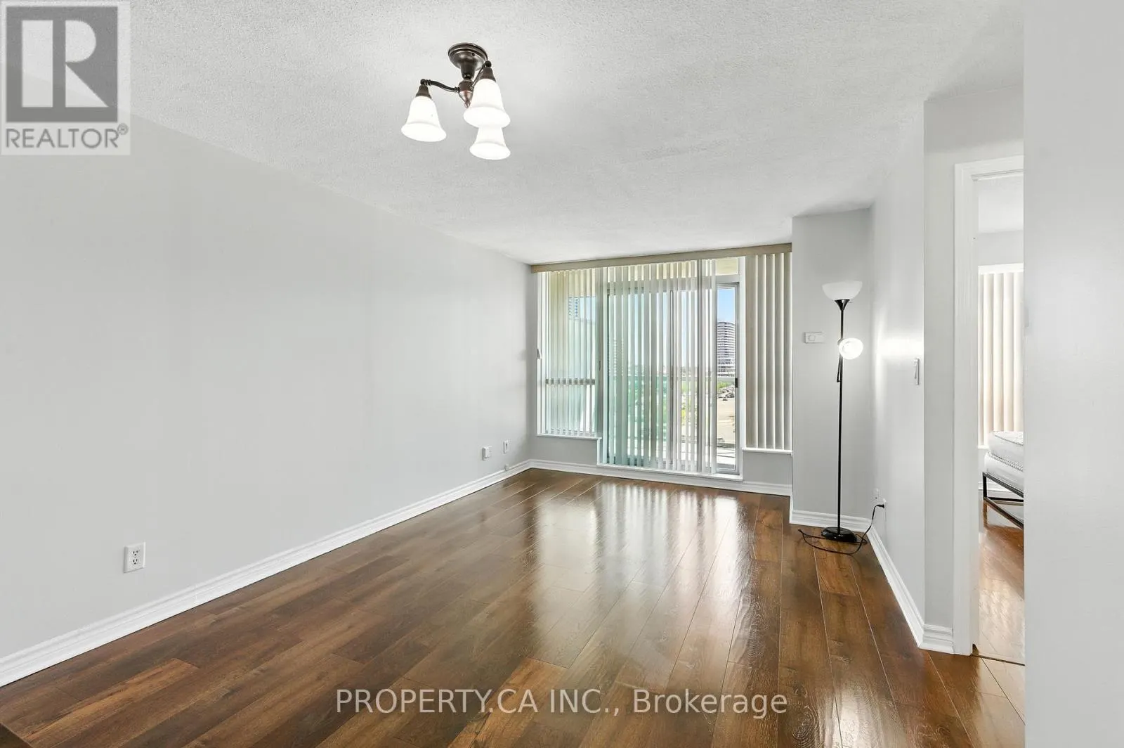 607 - 2585 ERIN CENTRE BOULEVARD
