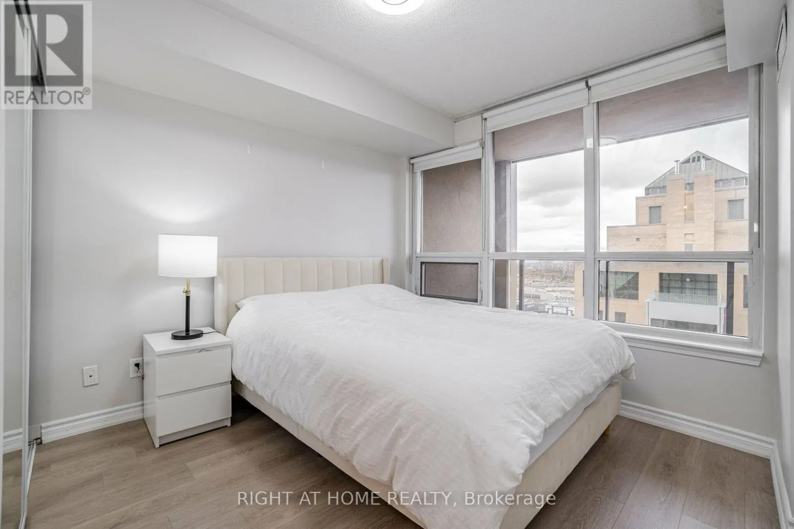 2109 - 4090 LIVING ARTS DRIVE