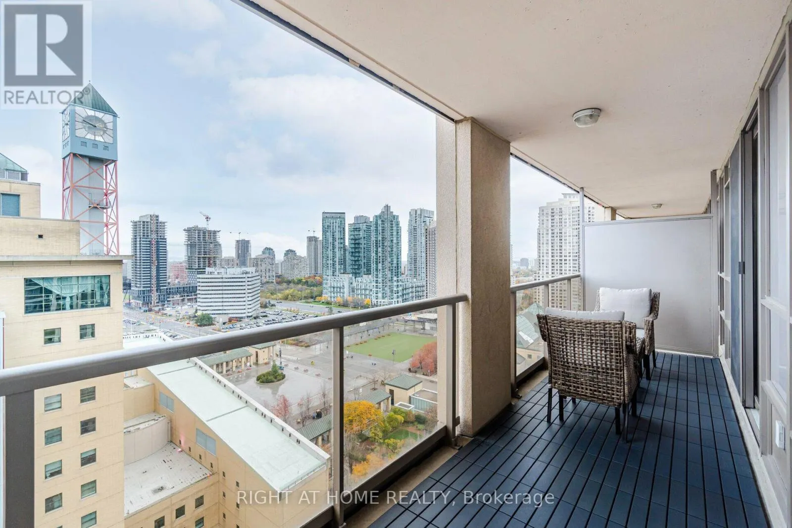 2109 - 4090 LIVING ARTS DRIVE