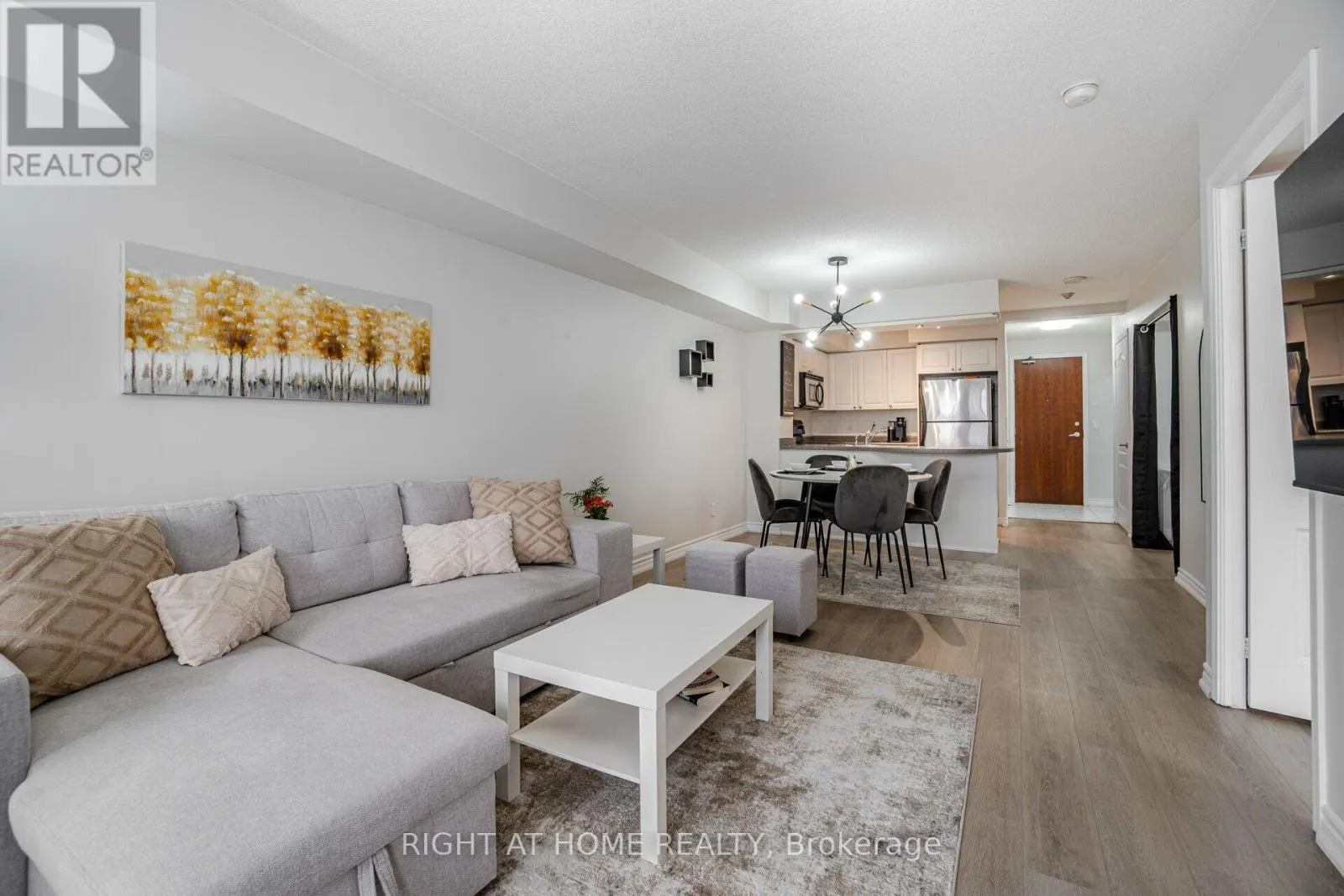 2109 - 4090 LIVING ARTS DRIVE