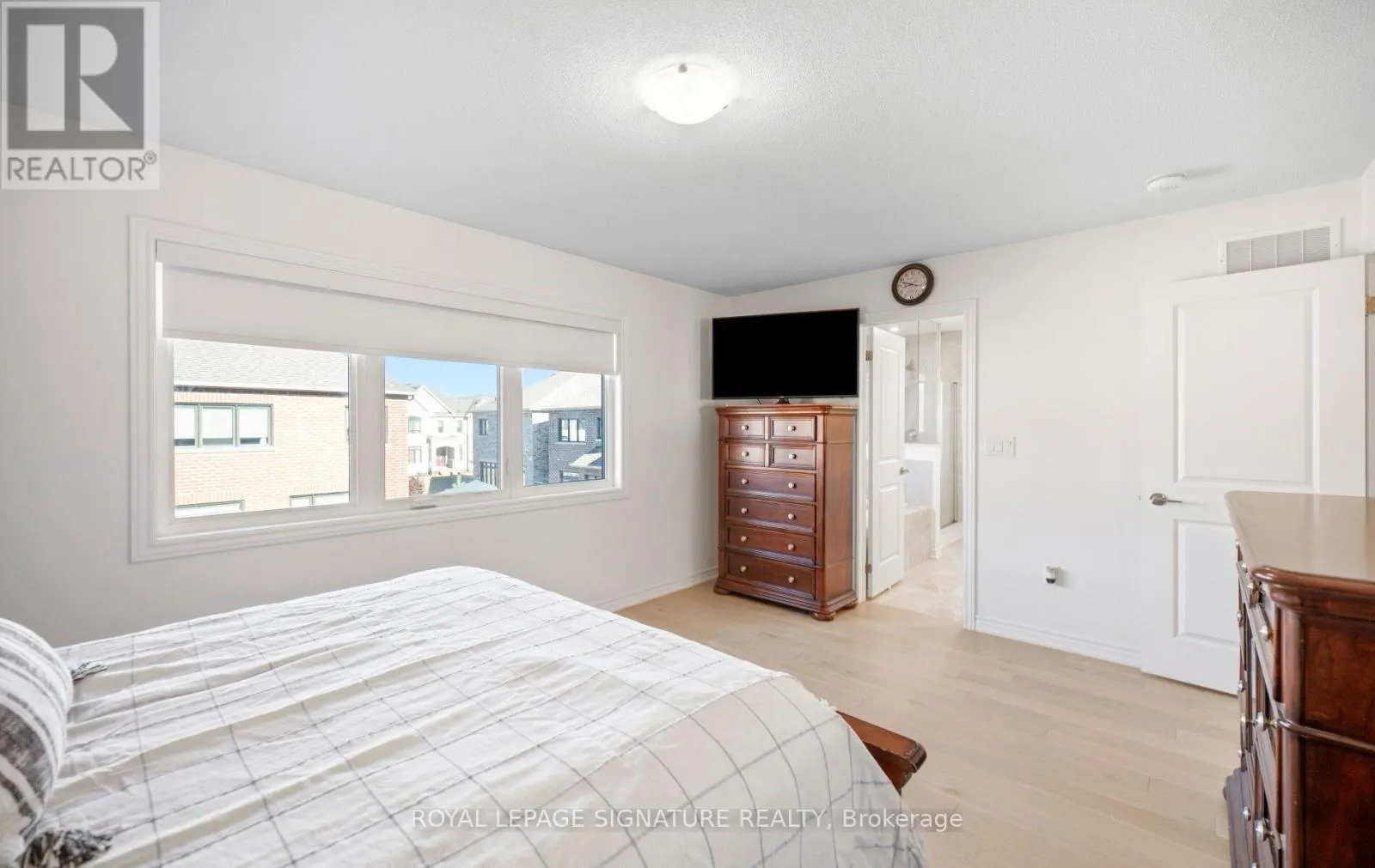 466 THORNBORROW COURT