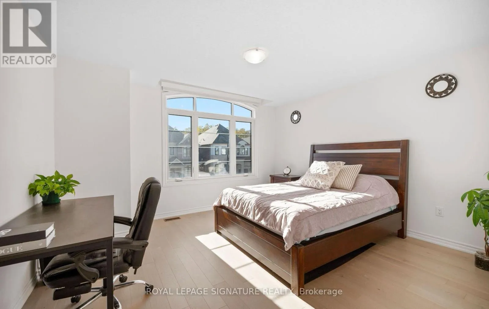 466 THORNBORROW COURT