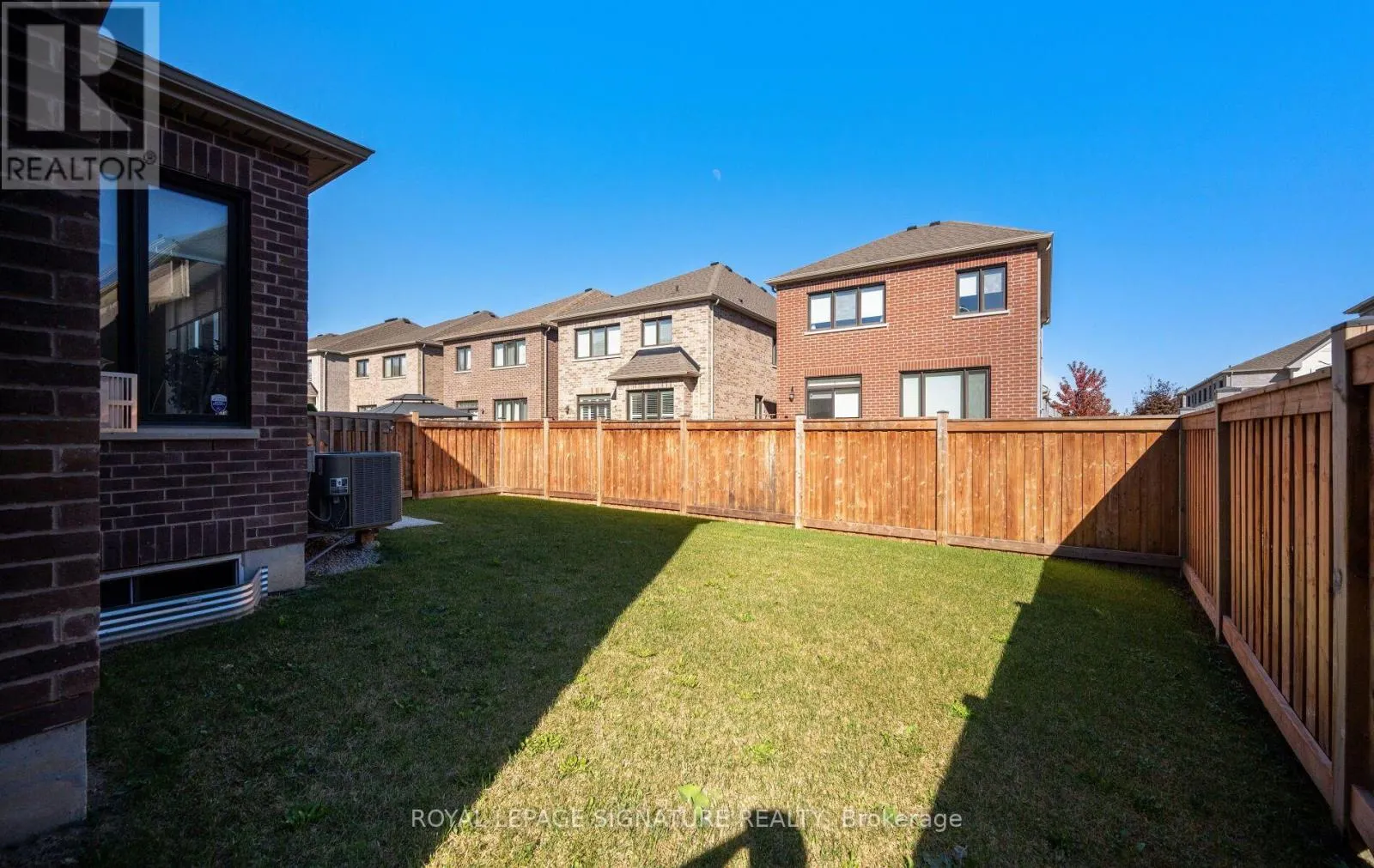 466 THORNBORROW COURT