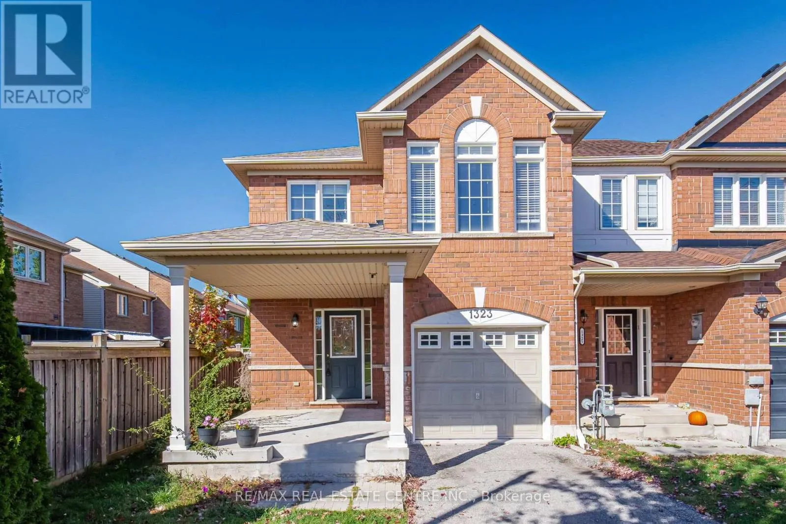 1323 MENEFY PLACE